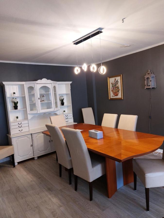 Apartment Near The Airport Njarthvik Luaran gambar
